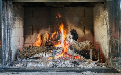 Construire une cheminée en briques de chamotte - étape par étape