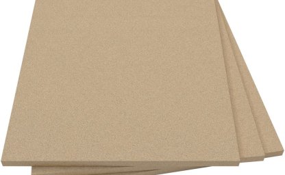 Insulation board resistant to up to 1,100 degrees C